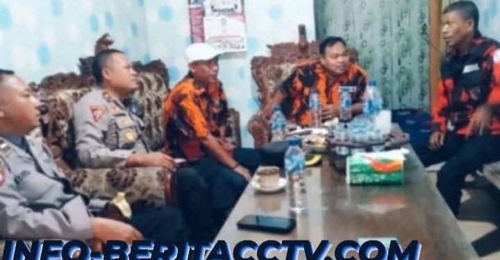 Jaga Kondusifitas Kota Wingko Kapolsek Babat Jalin Silaturahmi Dengan Pemuda Pancasila PAC Babat.