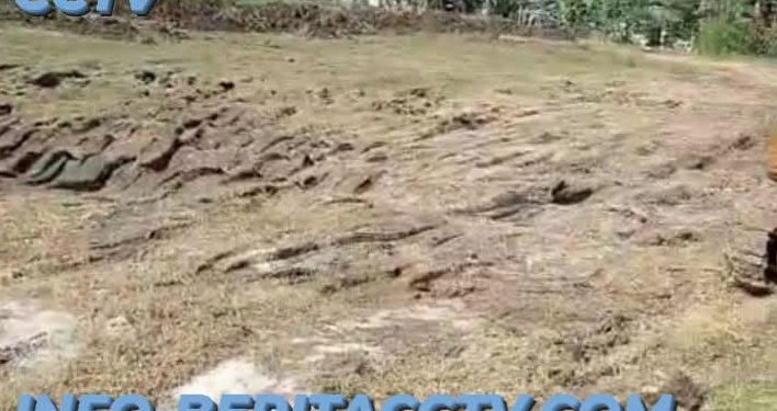 Tanah Sisa Material Pengelola Sumber Daya Air Babat Bermanfaat Untuk Perbaikan Lapangan Desa Sogo Babat